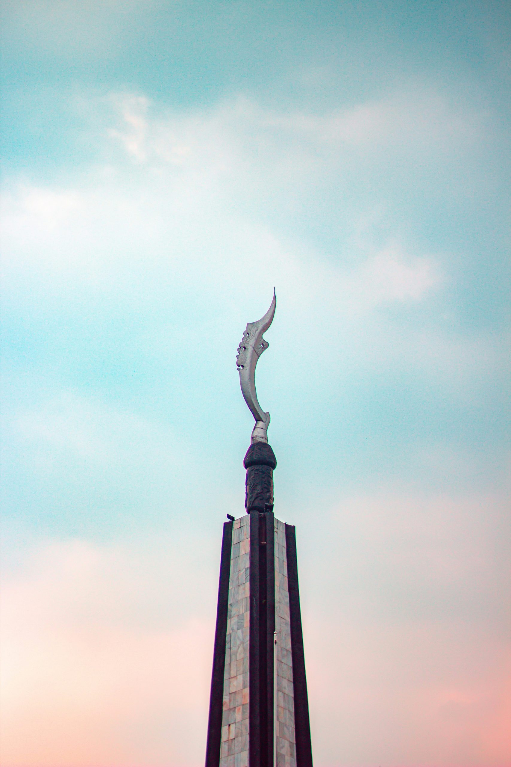 Tugu Kujang Bogor